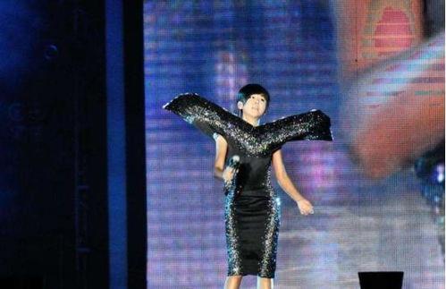 娱乐爆料八姐是谁的孩子,揭秘娱乐爆料界的小公主  第2张